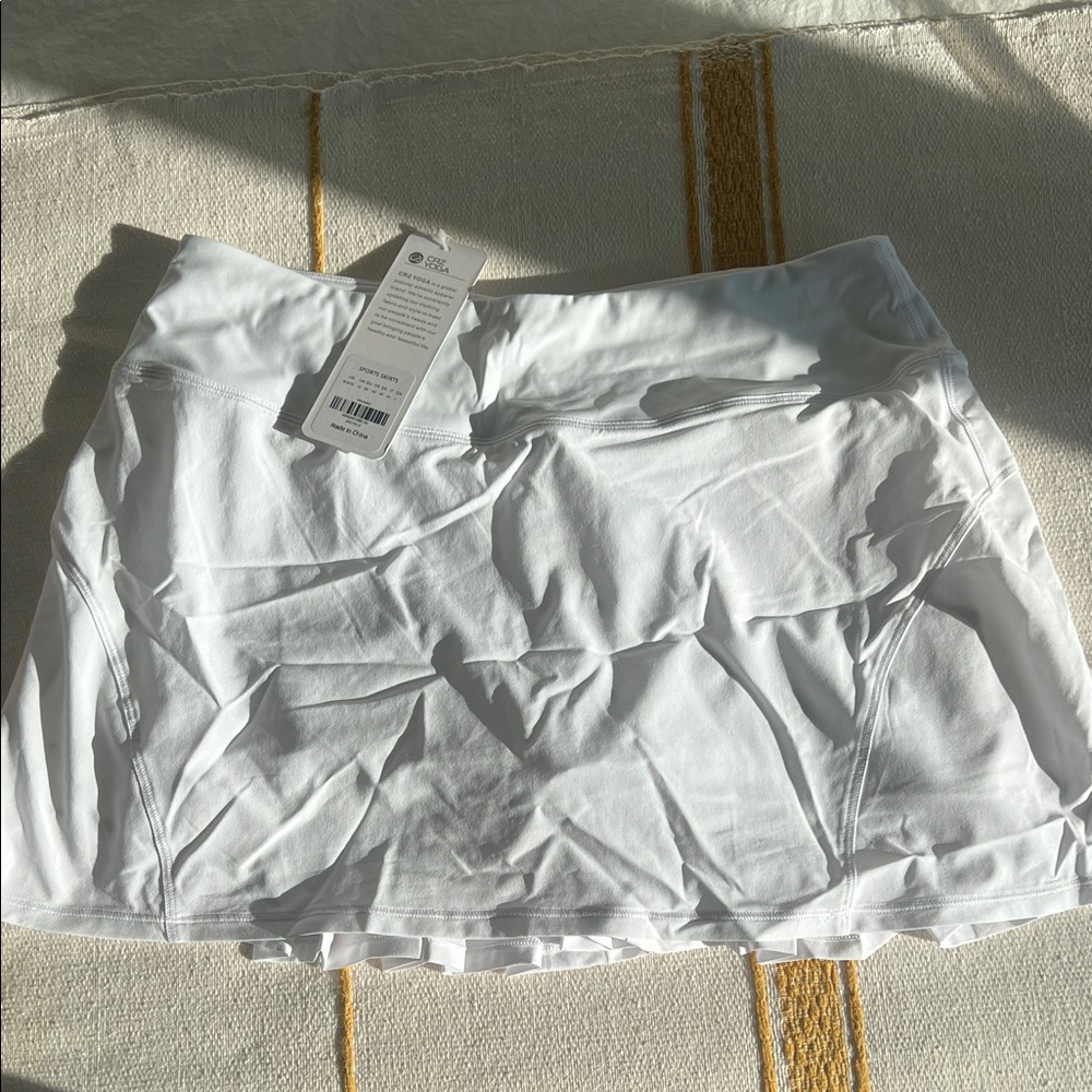 CRZ YOGA White Athletic Skort - Medium - NWT